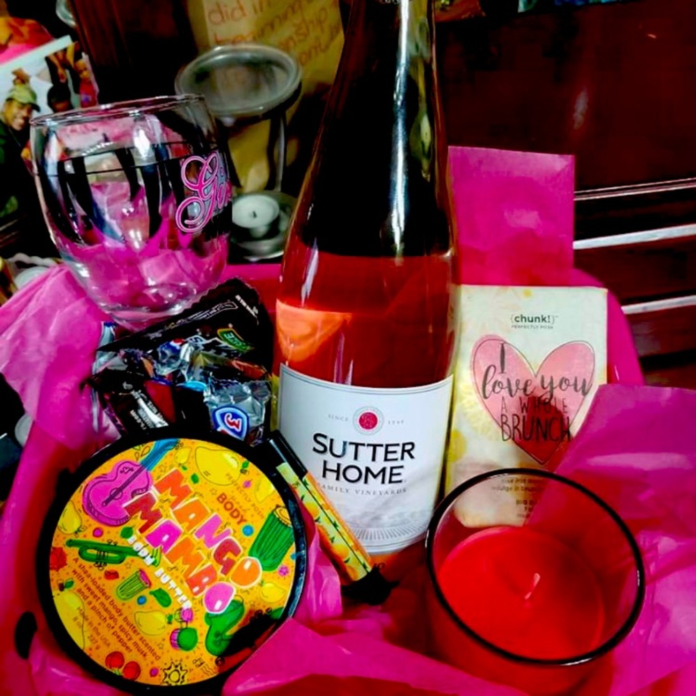 Pamper me Basket by Perfectly Posh